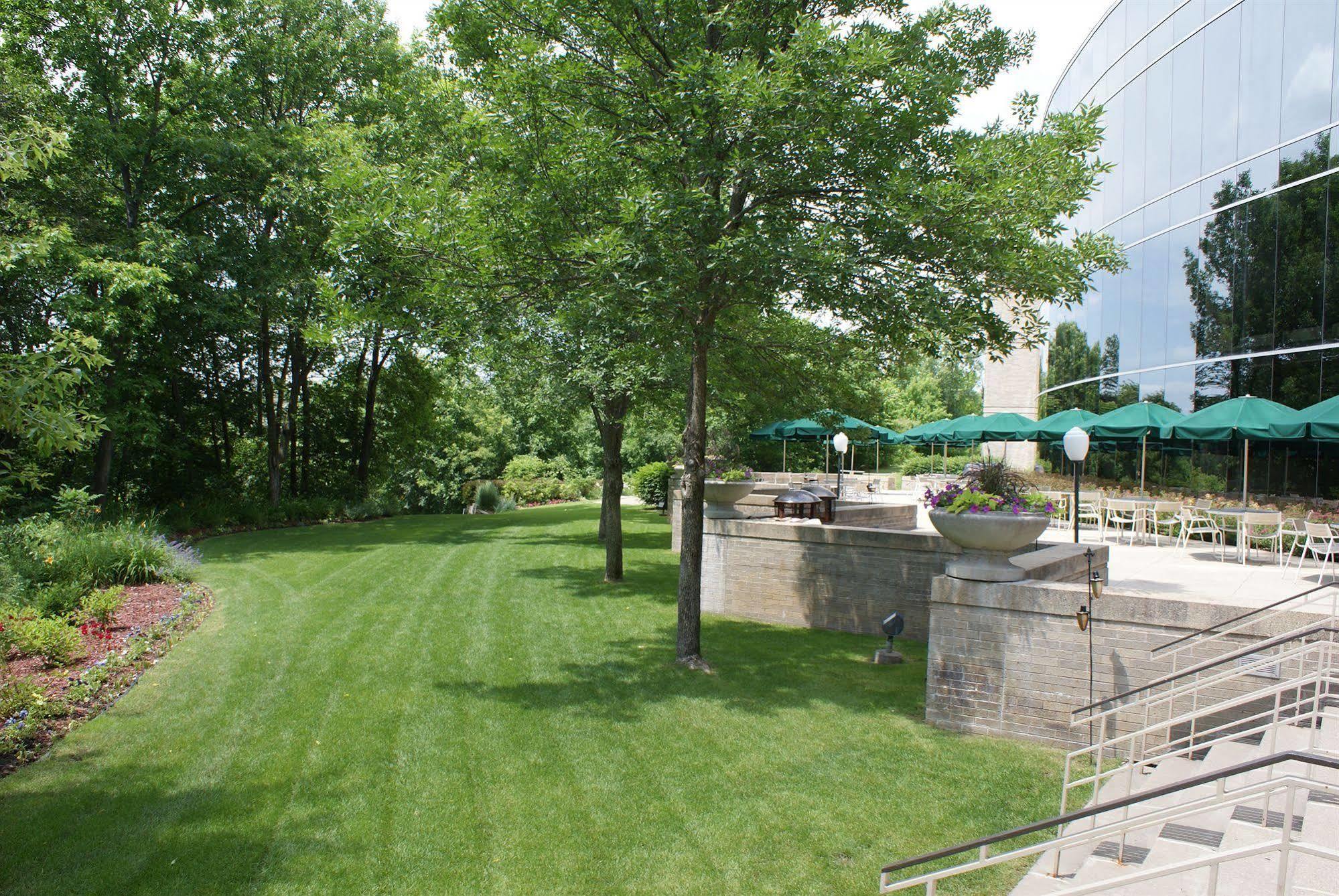 Hotel Oak Ridge à Chaska Extérieur photo